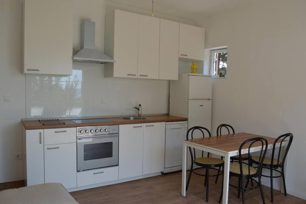 Apartment In Maslenica Jasenice  Buitenkant foto